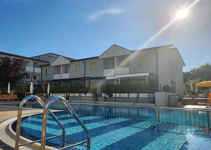 Al Mare Da Iva Lido Altanea دونا فيردي